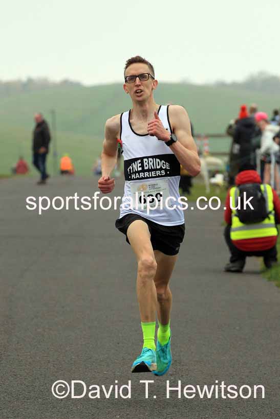 Senior Mens and Senior Womens 2022 Heaton Memorial 10k Road Race, Newcastle Town Moor.  Photo: David T. Hewitson/Sports for All Pics